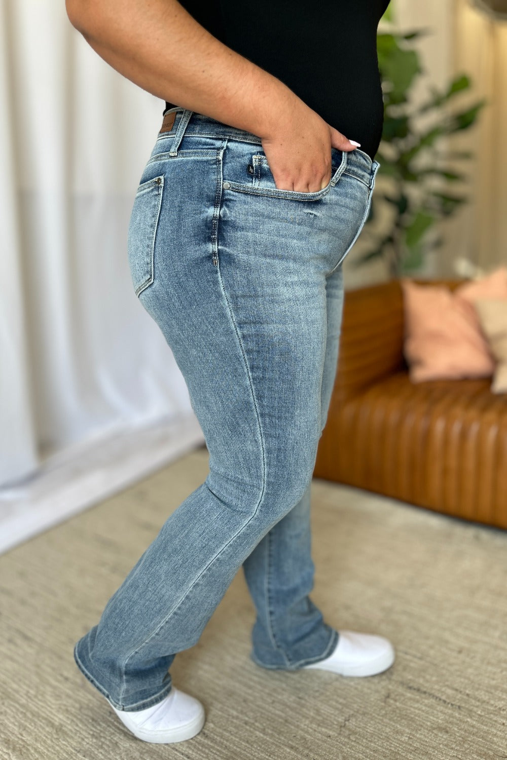 Judy Blue Full Size Medium Rise Bootcut Jeans - Tippy Jean